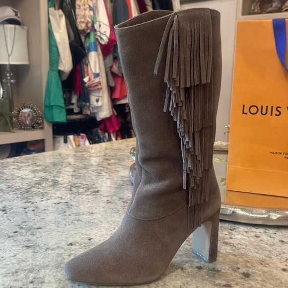 Super cute boots - Picture 2 of 7